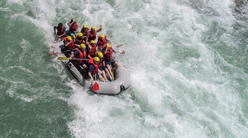 Köprülü Kanyon'da 1 milyon maceracı bekleniyor