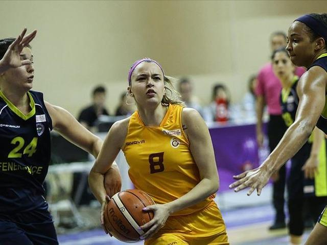 Derbide seri eşitlendi