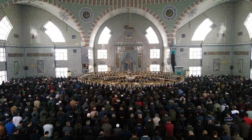 Bursa&rsquo;da hatimle teravih namazı kılınacak camiler belirlendi