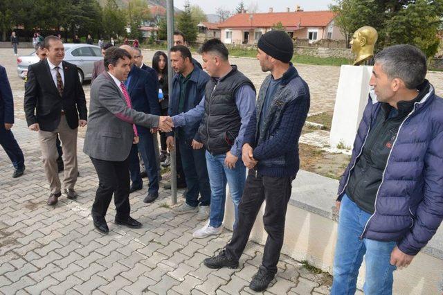 Kaymakam Kaya, Karaadilli Çok Proğramlı Lisesi öğrenci velileri ile buluştu