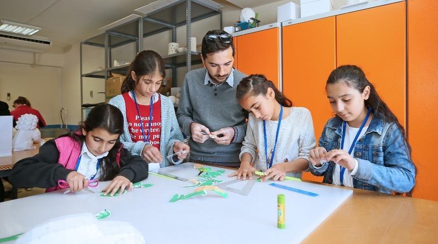 Minikler &uuml;niversiteli oldu