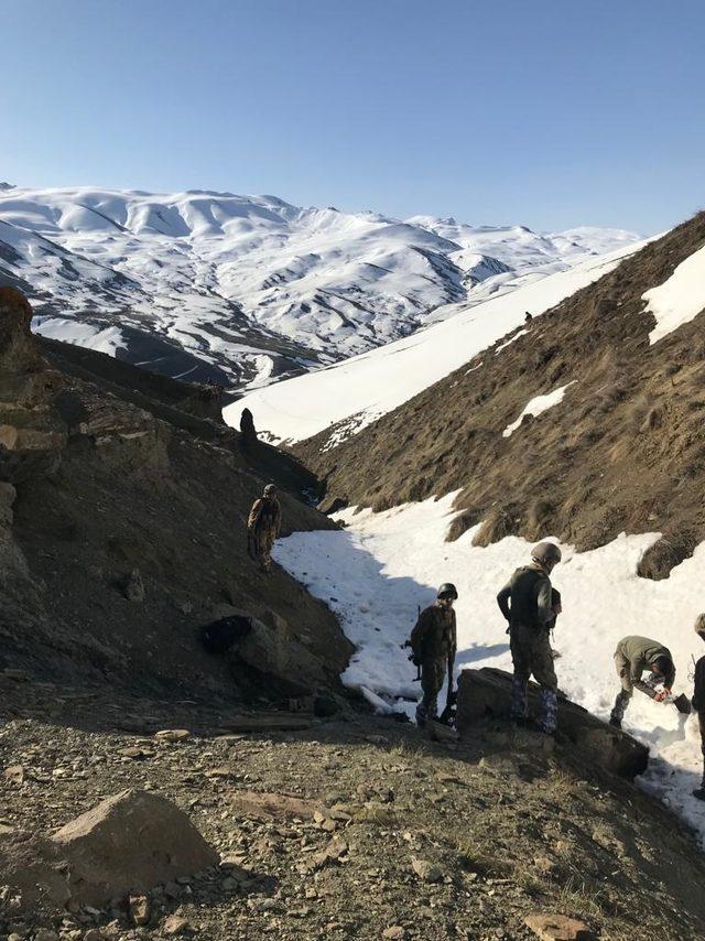 Polis memurunun şehit olduğu saldırıya katılan 2 terörist yakalandı