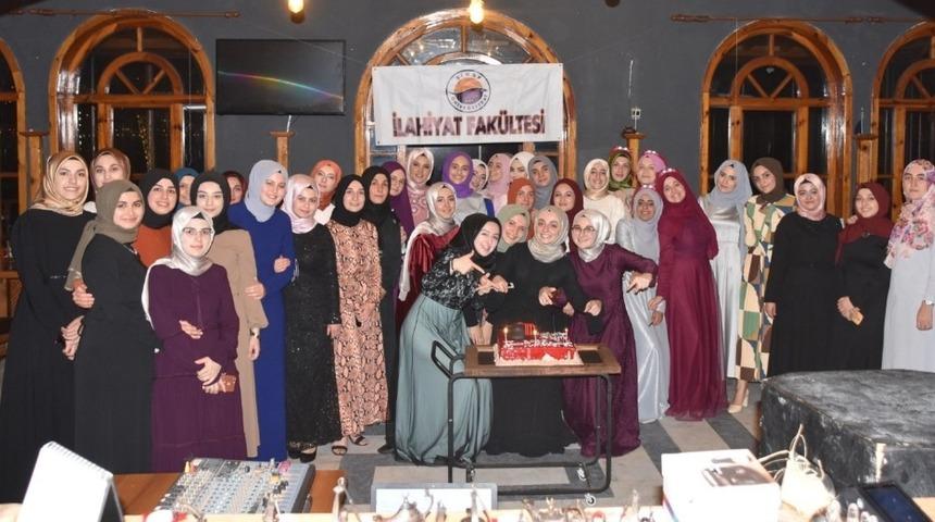 Sinop Üniversitesi İlahiyat Fakültesi ilk mezunlarını verdi