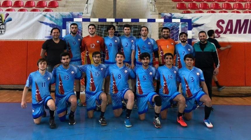 DPÜ Erkek Hentbol Takımı Süper Lig’e koşuyor