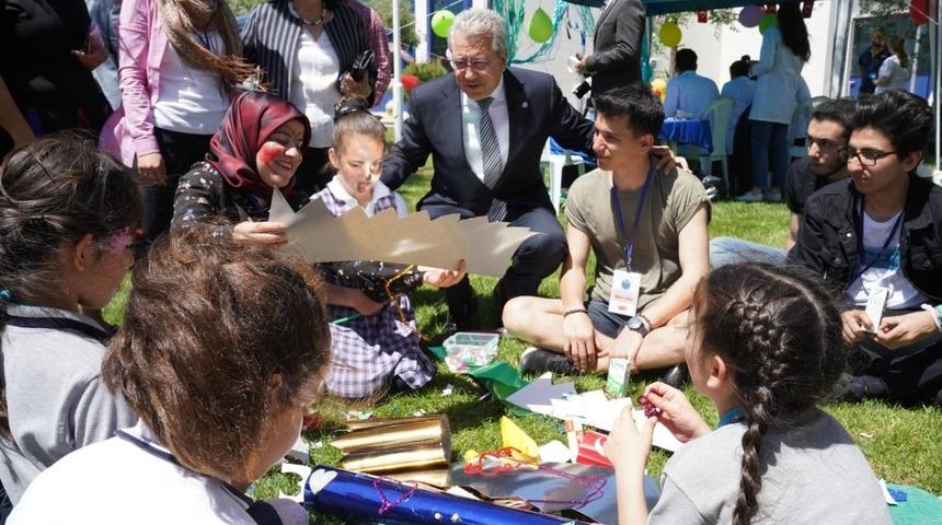 EGE&Ccedil;EM&rsquo;den &Ccedil;ocuk Şenliği