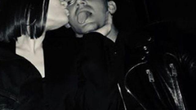 İddiadayı kaybedince soyundu! 