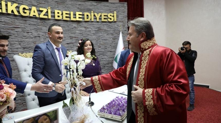 2019 yılının ilk d&ouml;rt ayında Melikgazi&rsquo;de 1071 nikah kıyıldı