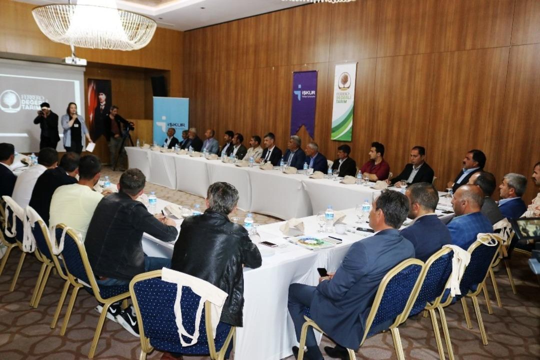 Diyarbakır&rsquo;da dayıbaşlarına eğitim