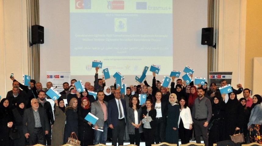 Suriyeli ebeveynlere &ouml;ğrenme becerisi kazandırılıyor