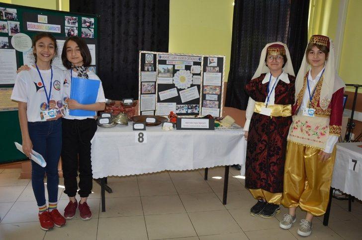 Kadın öğretmenler destek verdi öğrenciler projelerini hazırladı G1