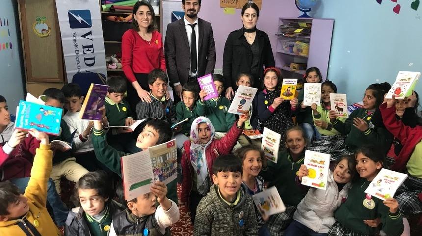 VEDAŞ&rsquo;tan &rsquo;enerji tasarrufu ve verimliliği&rsquo; hakkında bilgilendirme