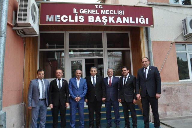 MHP Belde Belediye Başkanları, Dinç’i ziyaret etti