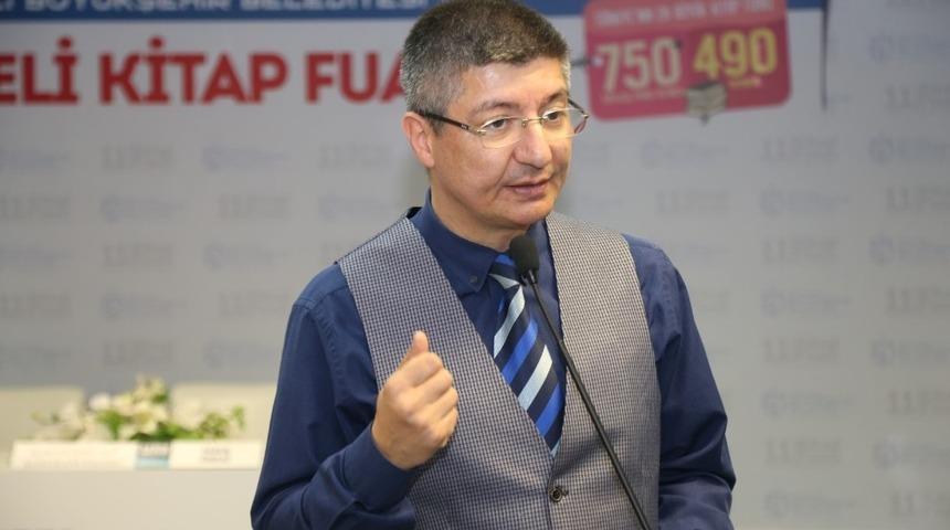 Eğitimci, yazar Faruk &Ouml;ndağ 11. Kocaeli Kitap Fuarı&rsquo;na katıldı