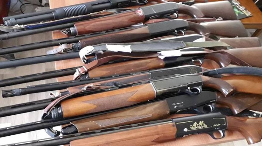 El konulan 9 t&uuml;fek ihale ile satıldı