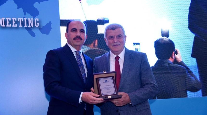 Başkan Altay, T&uuml;rk D&uuml;nyası Belediyeler Birliği Başkanlığına se&ccedil;ildi