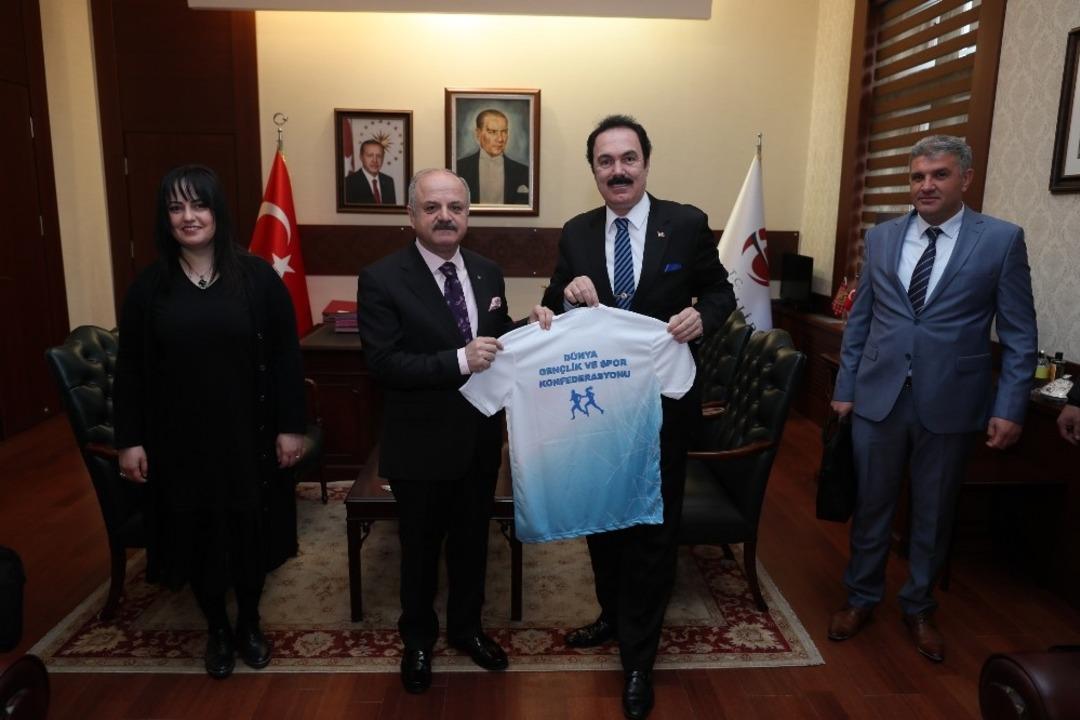 Vali &Ccedil;akacak, D&uuml;nya Gen&ccedil;lik ve Spor Konfederasyonu Başkanı Ayg&uuml;nd&uuml;z&rsquo;&uuml; kabul atti