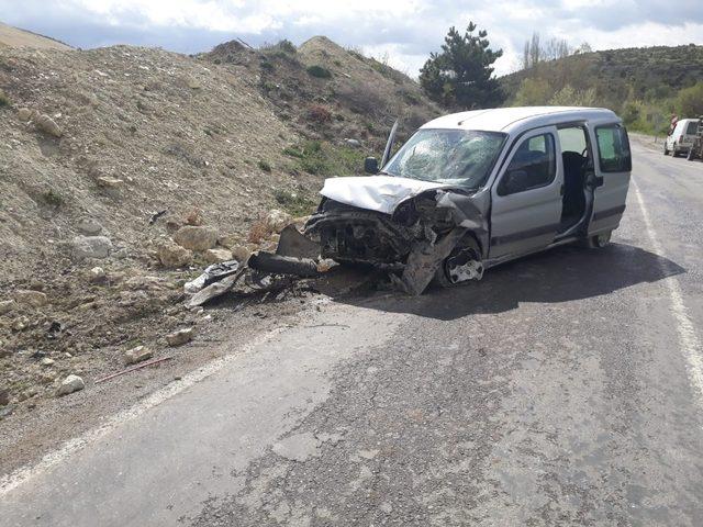 Emet’te trafik kazası: 2 yaralı
