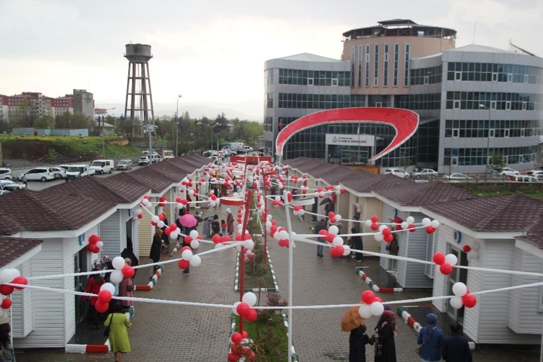 Bing&ouml;l Kadın Emek &Ccedil;arşısının kapıları tekrar a&ccedil;ıldı