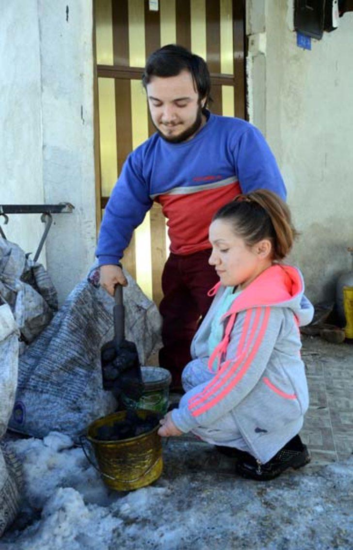 Boyu kısa kardeşlerin hayat mücadelesi G1