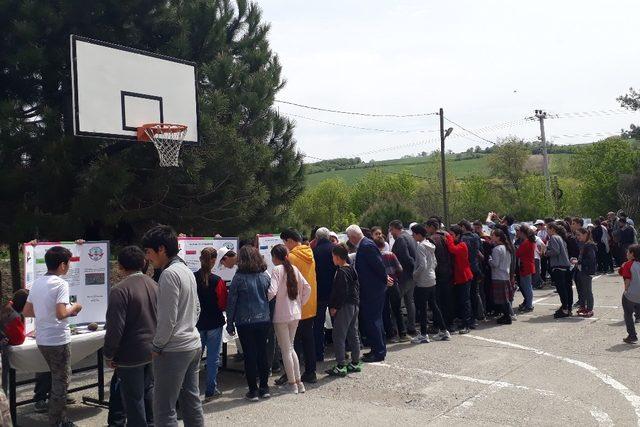 Alaçam’da “4006 TÜBİTAK Bilim Fuarı” sunumu yapıldı