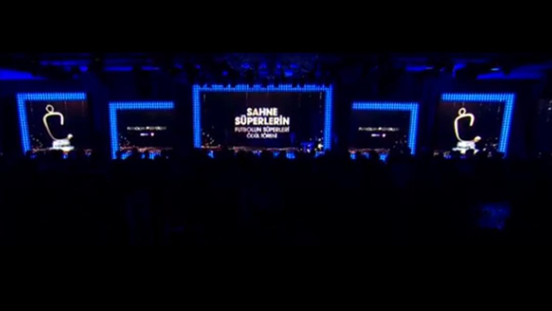 "Futbolun S&uuml;perleri 2019" &ouml;d&uuml;l t&ouml;reninde kazananlar belli oldu