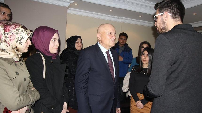 Öğrenciler meclis toplantısını takip etti