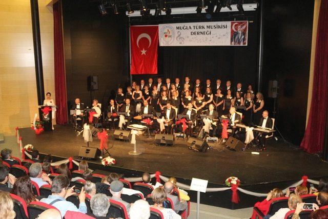 Muğla Türk Musikisi Derneği Korosu konserine yoğun ilgi