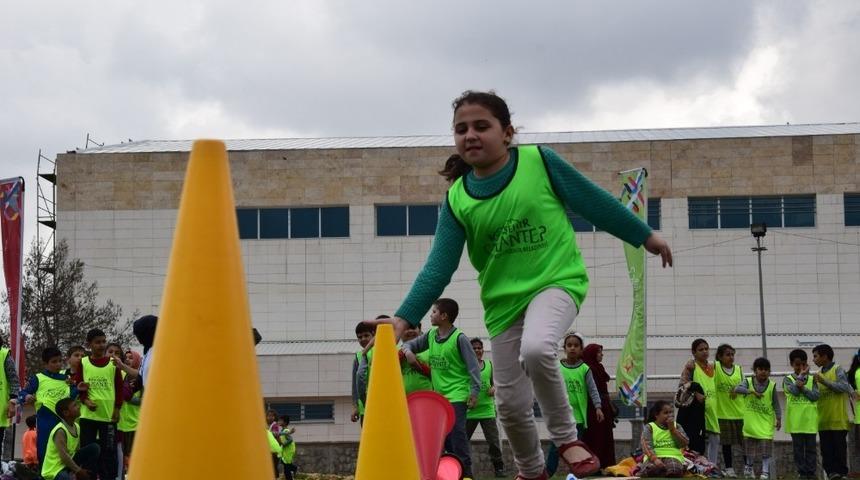 Spor şenliklerine 2 bin 660 öğrenci katıldı