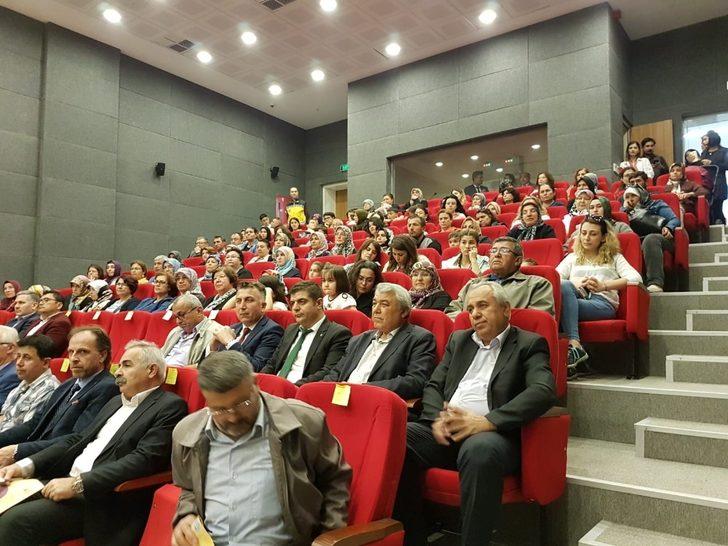 Sarıgöl Halk Eğitim sergisi beğeni topladı G3