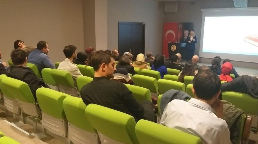 Afyonkarahisar&rsquo;da &ldquo;Dijital Okuryazarlık&rdquo; eğitimi