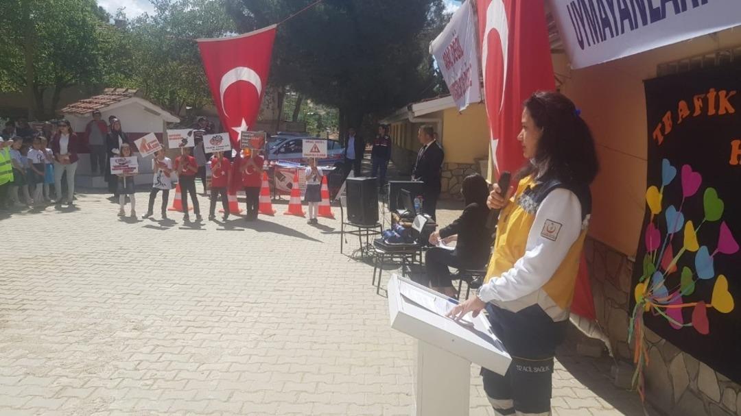 Kula da trafik haftası kutlandı