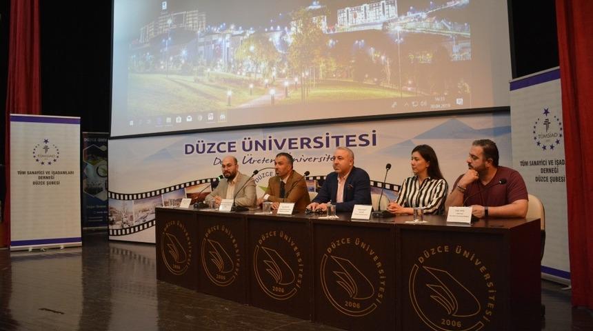 D&uuml;zce &Uuml;niversitesi&rsquo;nde &ldquo;Rekabette İnovasyon ve Dijital Pazarlama&rdquo; konuşuldu