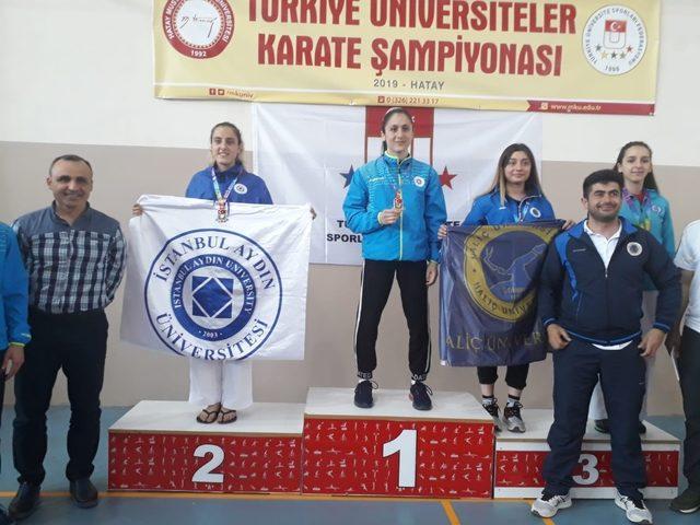 ETÜ Spor Bilimleri Fakültesi Öğrencisi Türkiye Karate Şampiyonu oldu