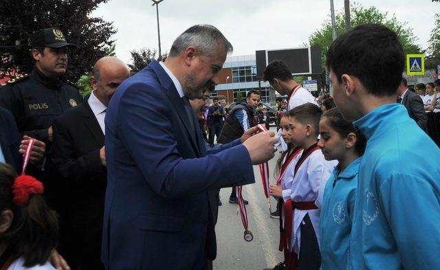 Bafra’da “Spor Şenliği”