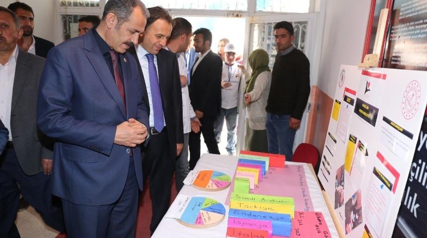 G&uuml;rpınar&rsquo;da T&Uuml;BİTAK Bilim Fuarı