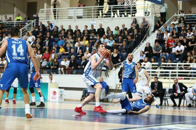 Avrupa Basketboluna Merkezefendi imzası