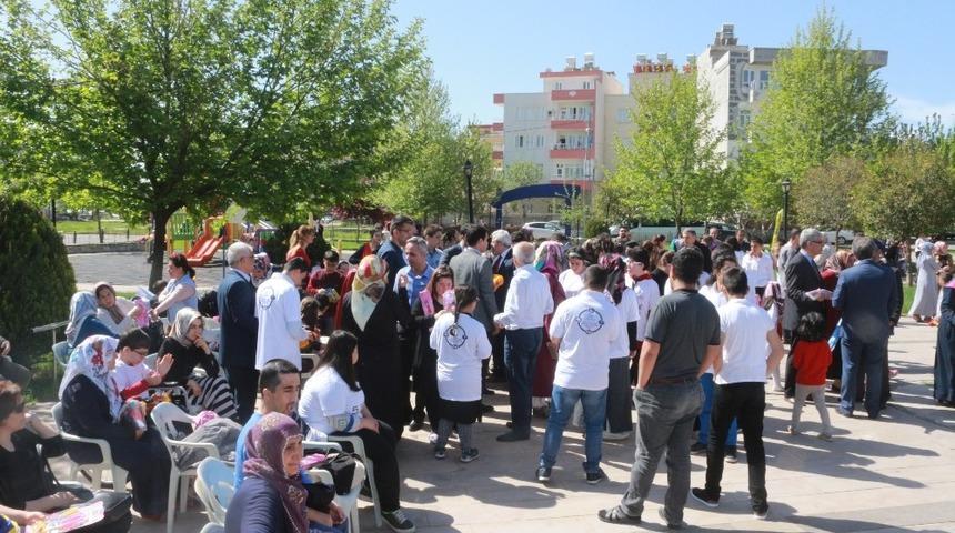 Engelliler bahar şenliği d&uuml;zenledi