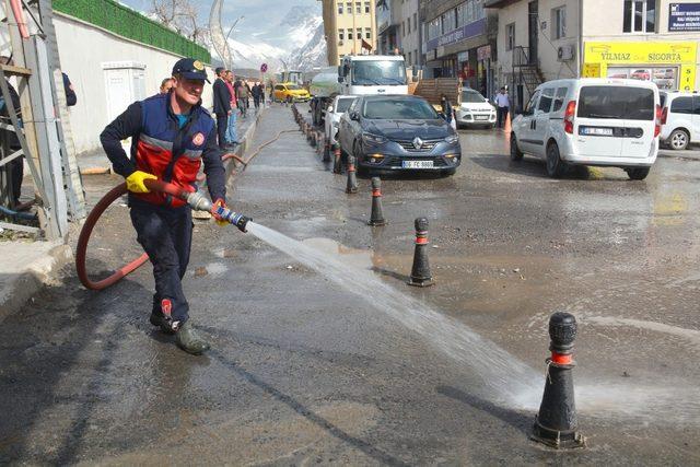 Hakkari’de temizlik kampanyası devam ediyor