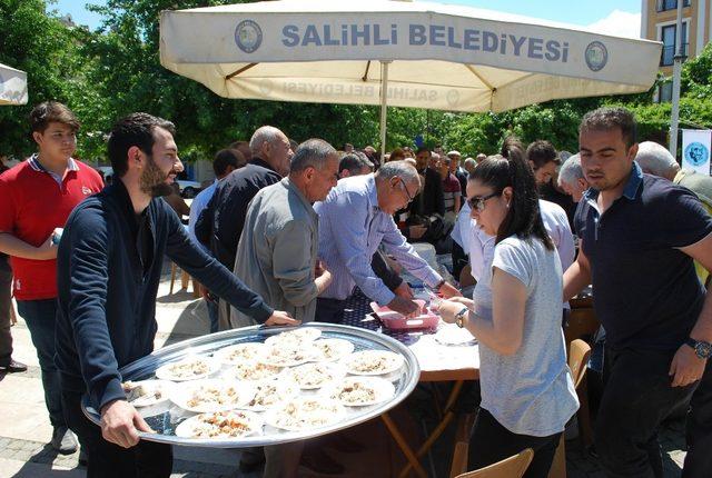 Salihli’de Türkçüler Günü’ne mehteranlı kutlama