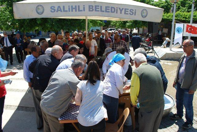 Salihli’de Türkçüler Günü’ne mehteranlı kutlama