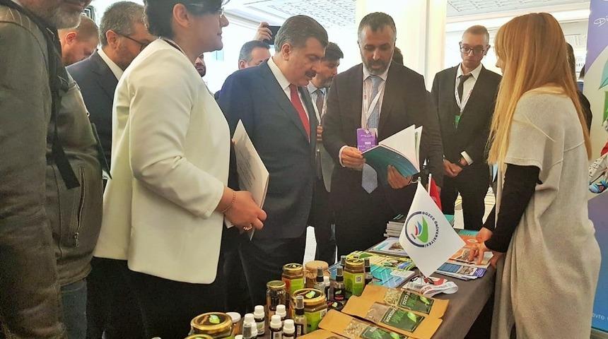 Düzce Üniversitesi 2. Uluslararası Geleneksel ve Tamamlayıcı Tıp Kongresi’ne katıldı