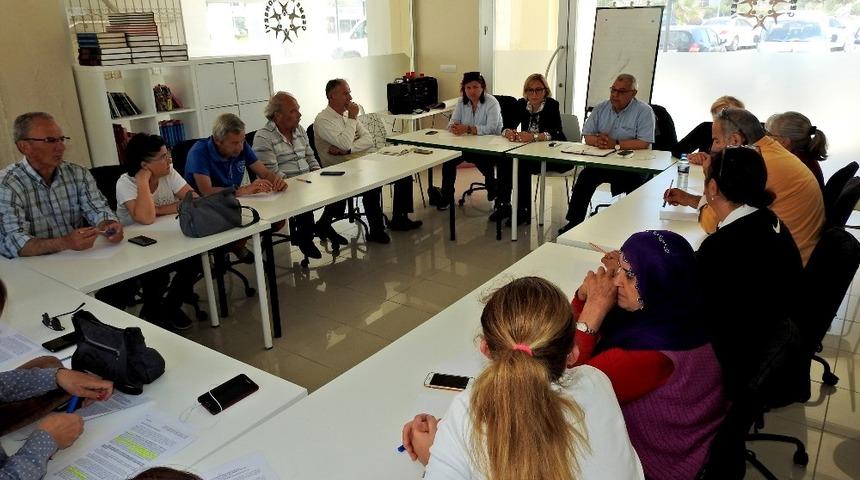 &Ccedil;evre sorunları &Ccedil;eşme Kent Konseyi g&uuml;ndeminde