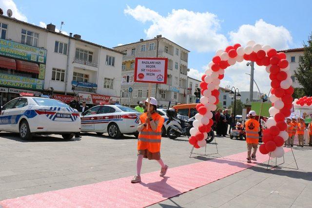 Boğazlıyan’da öğrencilerden trafik haftası etkinliği