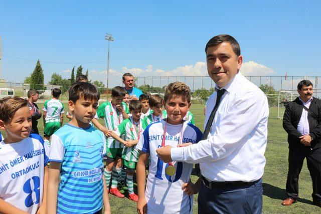 Futbolda şampiyonun adı değişmedi