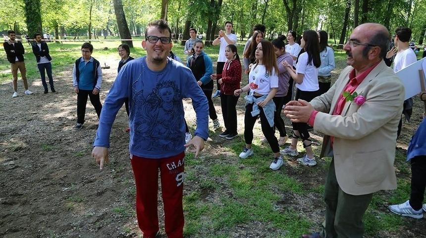 Mutluluğa engel yok