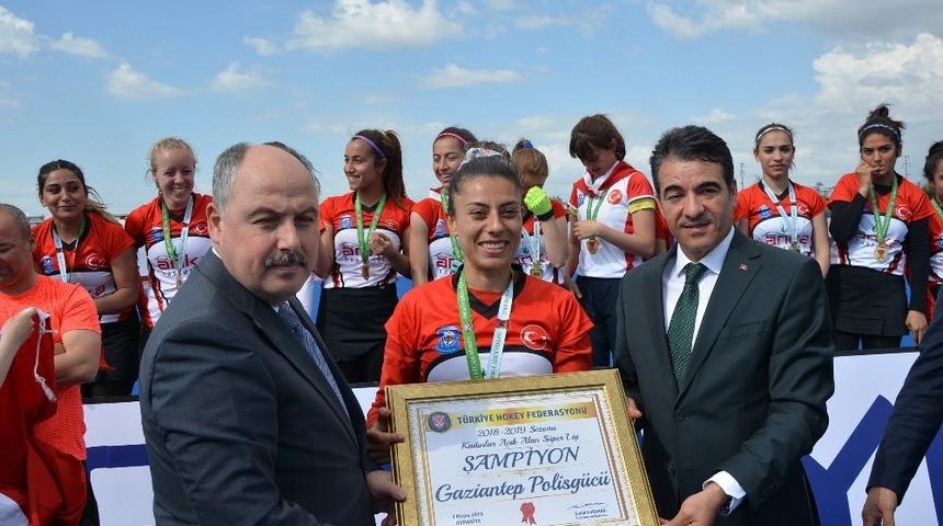 Posilisg&uuml;c&uuml;&rsquo;n&uuml;n Sultanları S&uuml;per Lig Şampiyonu