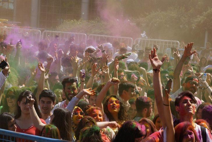 Balonfest ADÜ’lü öğrencileri coşturdu G3