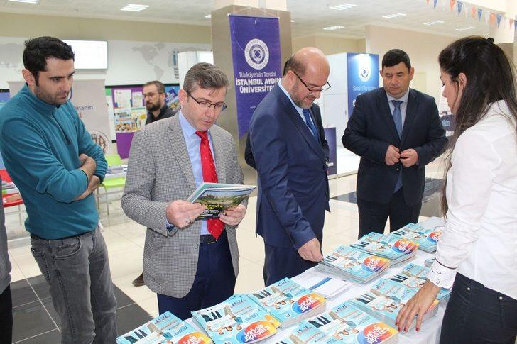 Erzurum Teknik Üniversitesi’nde Üniversite Tanıtım Fuarı G3