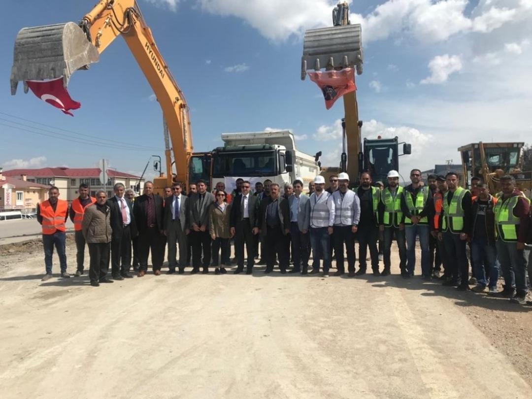 Zahir Kandaşoğlu: &ldquo;Hepimizde taşın altına elimizi atmak zorundayız&rdquo;