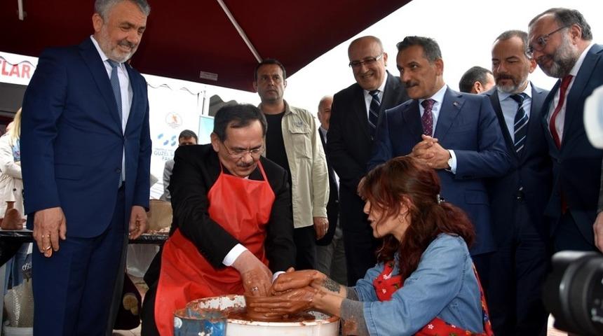 OM&Uuml;&rsquo;de şenlik havasında tanıtım